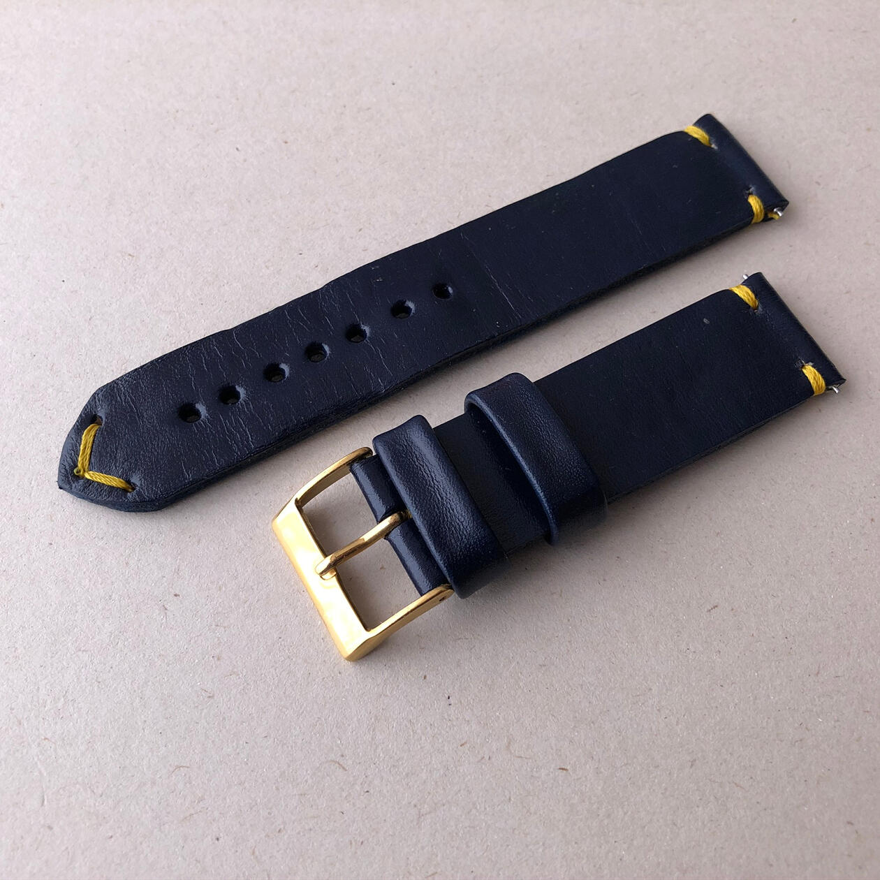 Adanino Custom Classic Watchstrap Navy Gold Buckle